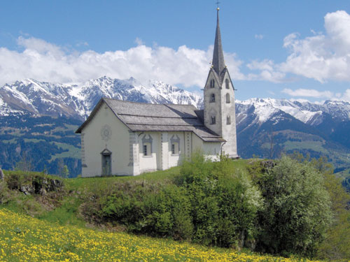 L’église St Lucien du sommet Piz Mundaun