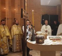 Trei ierarhi au sfințit altarul mic al Așezământului Românesc din München
