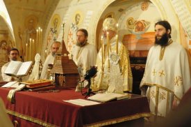 Hramul parohiei „Sfânta Parascheva  și Sfânta Genoveva” din Paris