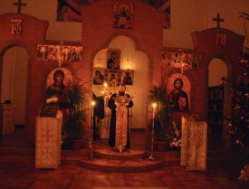 Office d’action de grâce pour la nouvelle année dans l’église Saint-Nectaire-le-Thaumaturge, à Coslada, Espagne,