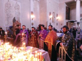 Taina Sfântului Maslu la Parohia „Sfântul Paisie de la NeamÅ£" din Livorno