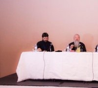 Se poate iubi frumos si departe de tară