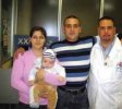 Dr. Massimo Liberatori cu o familie de români