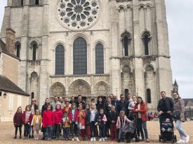 Pelerinaj la Catedrala „Notre-Dame de Chartres”, în ajun de sărbătoare, la praznicul Acoperământului Maicii Domnului.