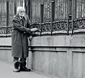 ÎNTRE TIMPUL VEȘNIC ȘI TIMPUL PĂMÂNTESC (I)